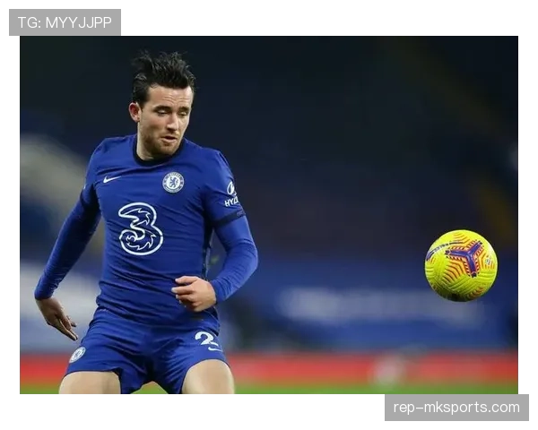 恰尔汗奥卢转型战术核心，比赛风格蜕变引关注