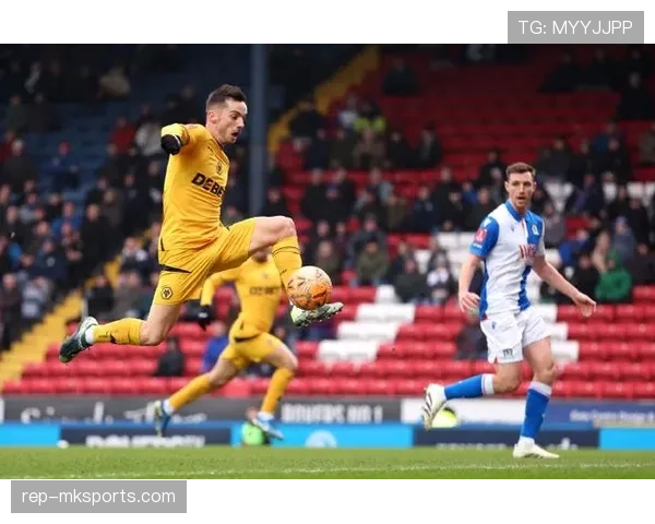 布莱克本点球大战稳健发挥，成功晋级下一轮赛事